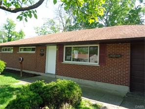For Sale: 206 Ironwood Dr Dayton, OH 45449