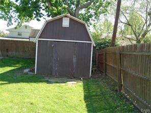For Sale: 206 Ironwood Dr Dayton, OH 45449