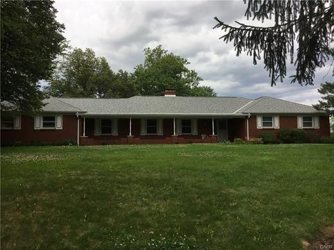 6746 Carinthia Dr