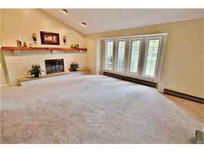 For Sale: 1994 Indian Head Rd Dayton, OH 45459