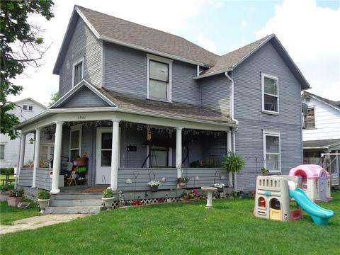 727 W Pleasant St