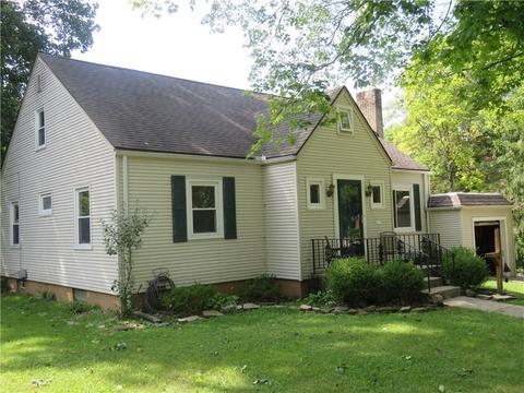 216 W Harding Rd