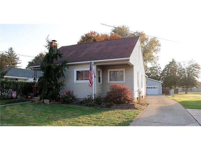 828 Main St