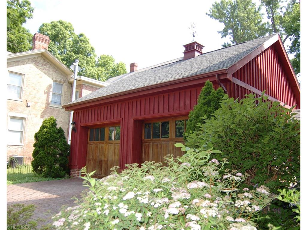 For Sale: 622 Front St Marietta, OH 45750