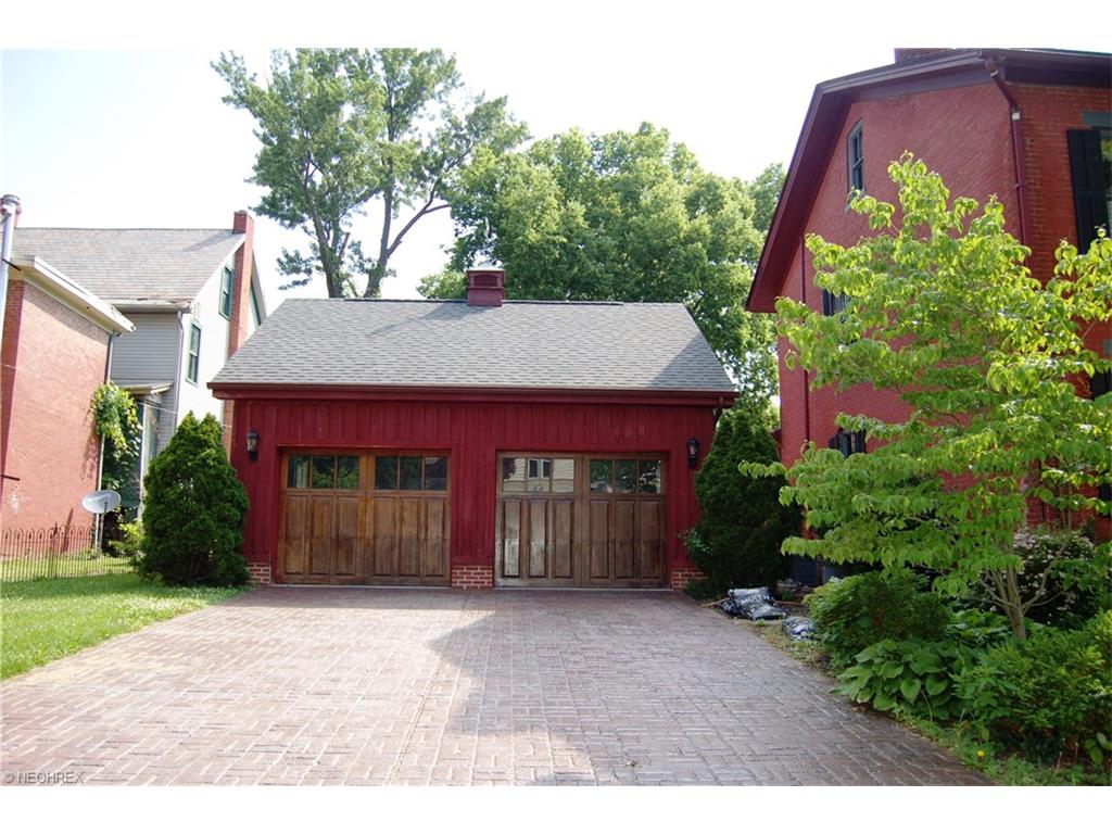 For Sale: 622 Front St Marietta, OH 45750
