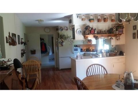 307 W Benton St