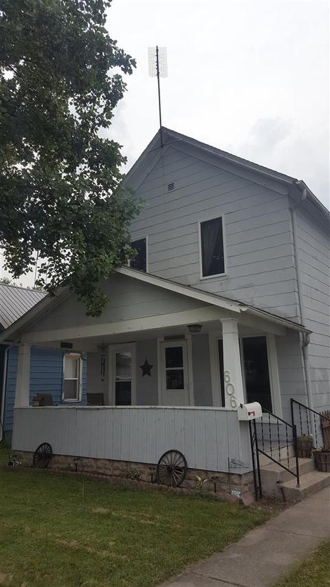 122 S 9th St