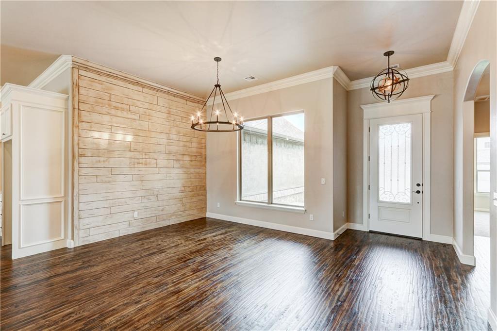 2608 Merlot Ct