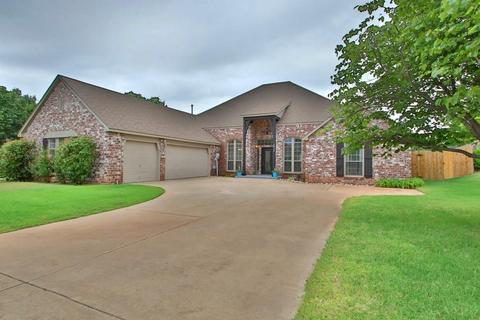 1513 NW 197th Cir