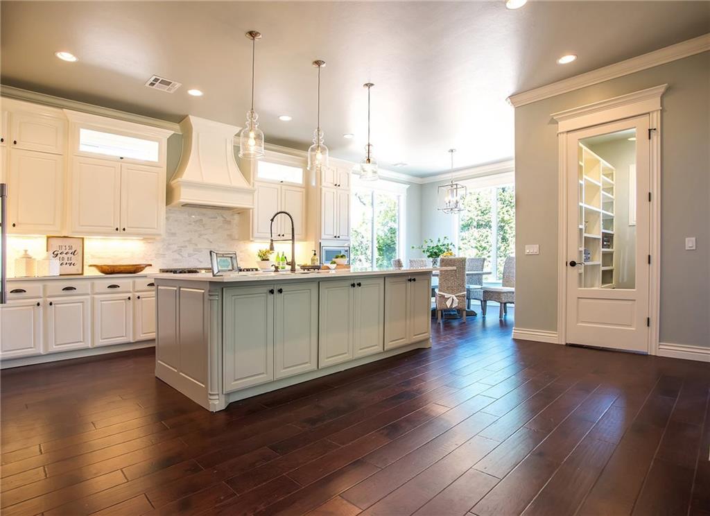 4221 Oakdale Forest Rd