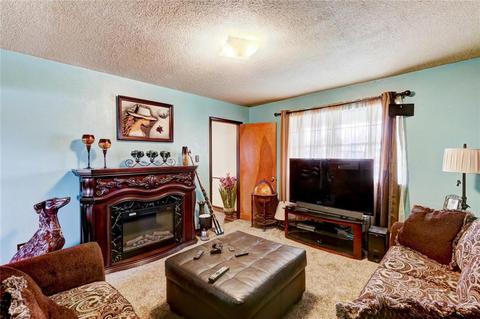 107 W Cottonwood