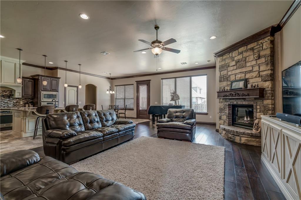 4325 Man O War Dr