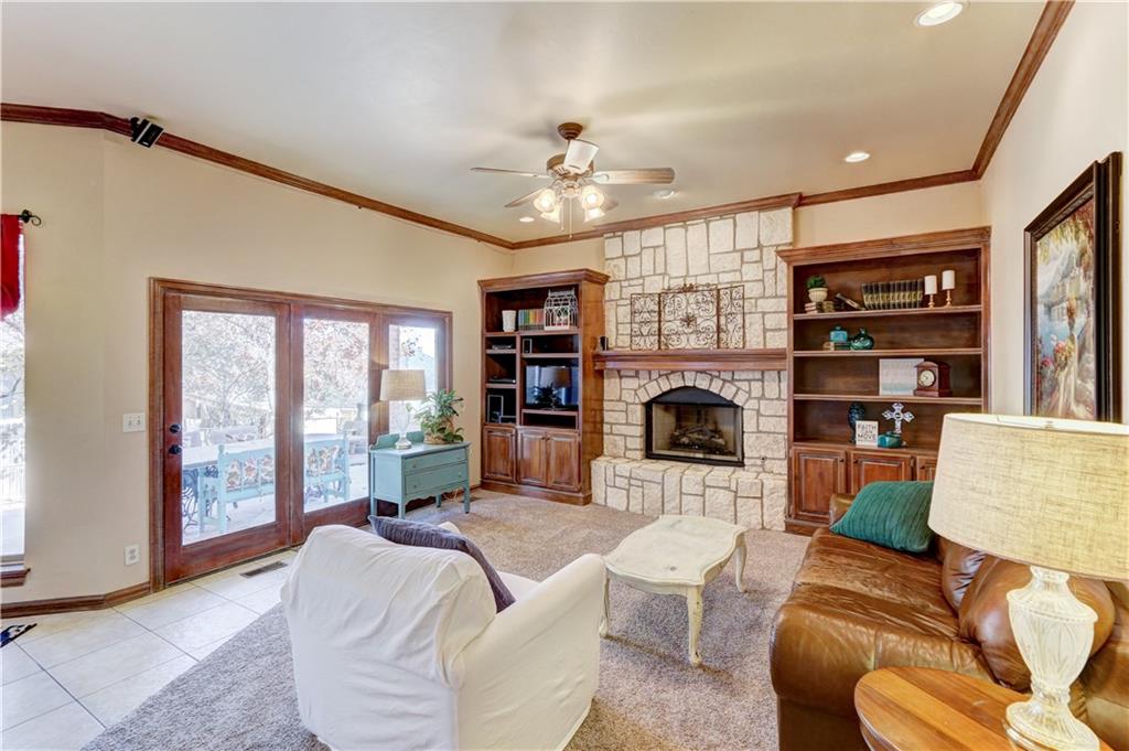 2733 Ashehollow Ln