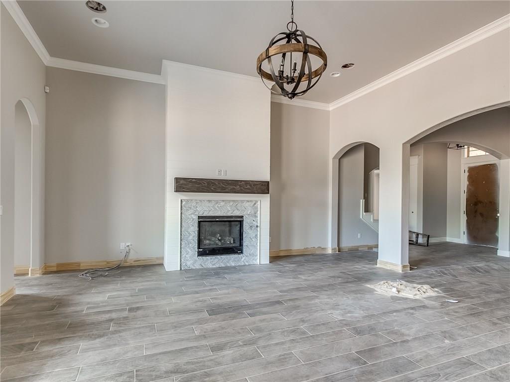 1906 Ella Ct