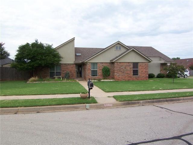 2002 Barrington Dr