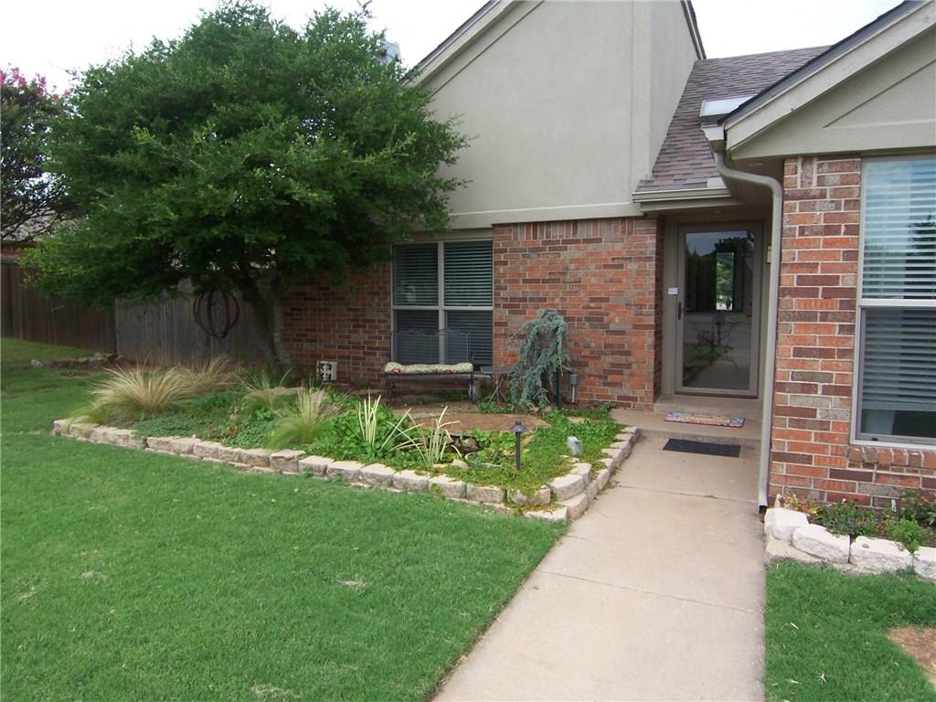 2002 Barrington Dr