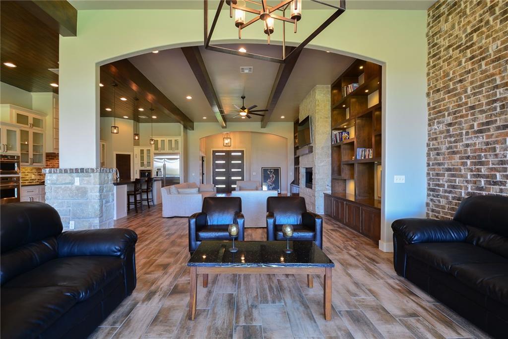 1903 Ithaca Dr Norman, OK 73071