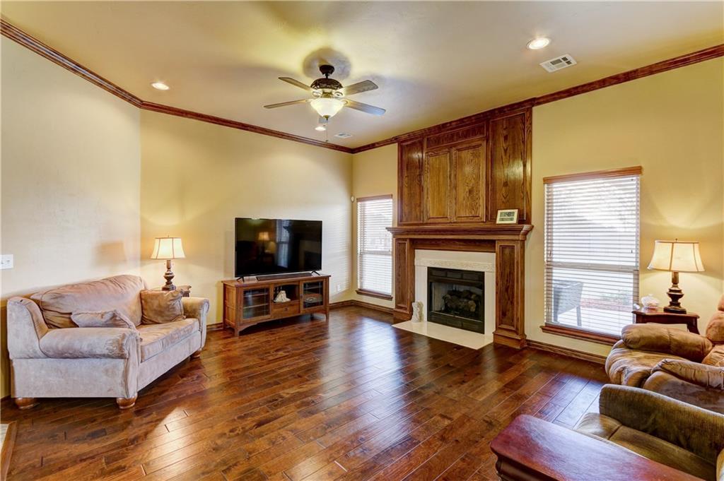 4712 Burkshire Ter