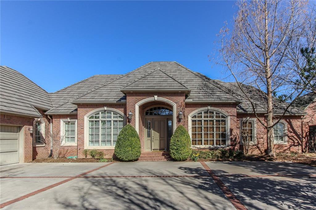 4704 Manor Hill Dr