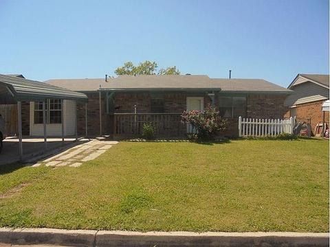 810 N Oak