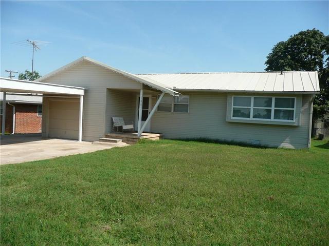 3505 Sycamore Dr