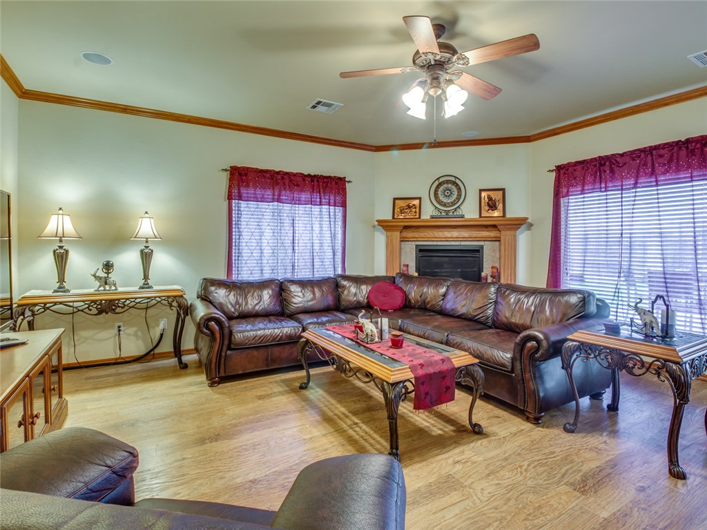 For Sale: 13801 Korbyn Dr Yukon, OK 73099