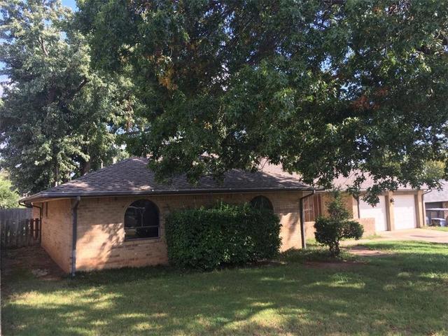 2209 Marjorie Ln