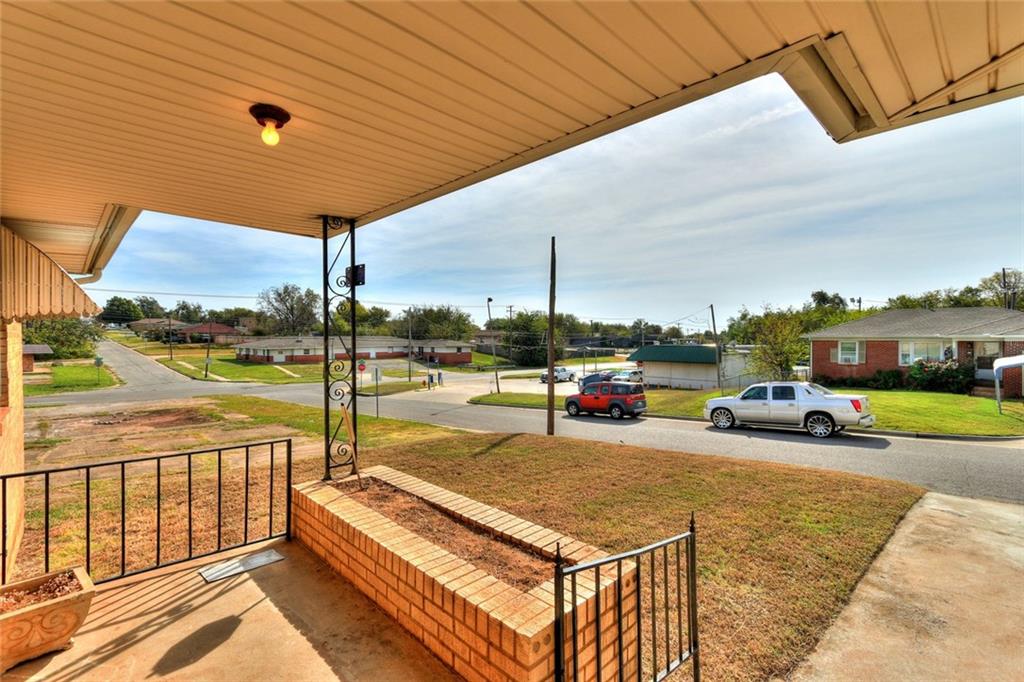 2921 NE 17th