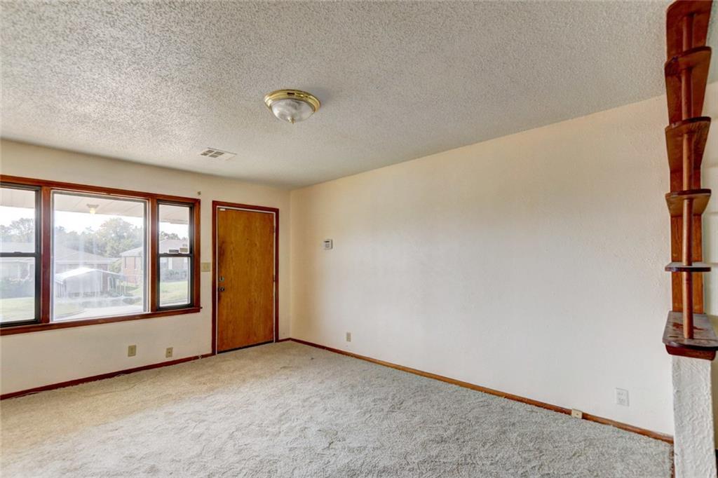 2921 NE 17th