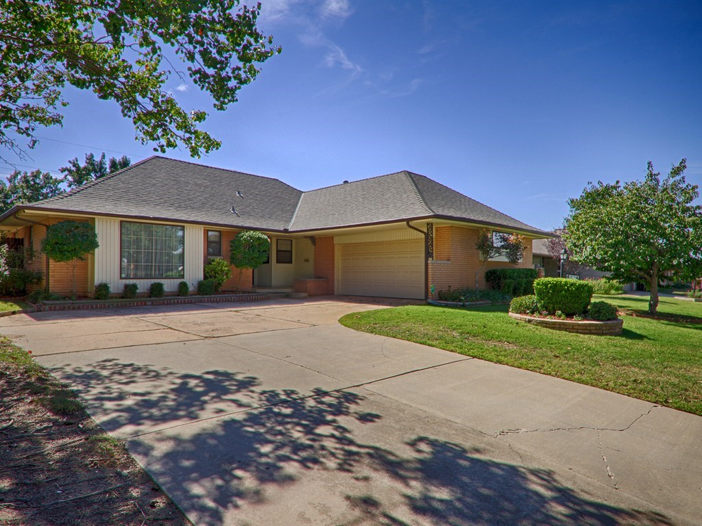 4134 NW 62nd St