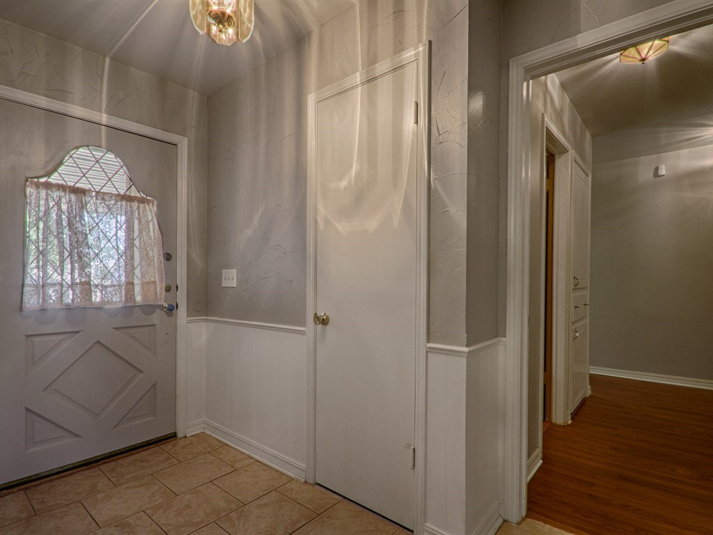 4134 NW 62nd St