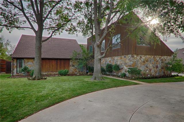 2925 Lansdowne Ln