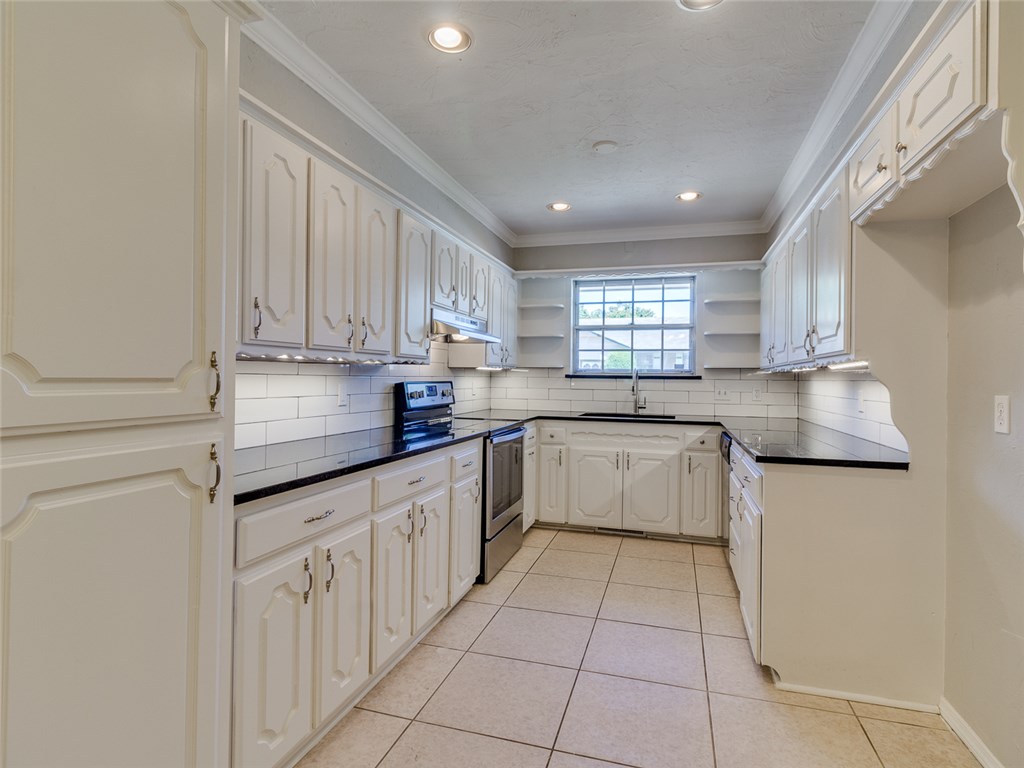 4616 NW 33rd Dr Oklahoma City, OK 73122