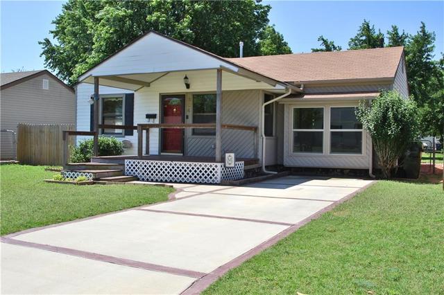 112 W Marshall Dr