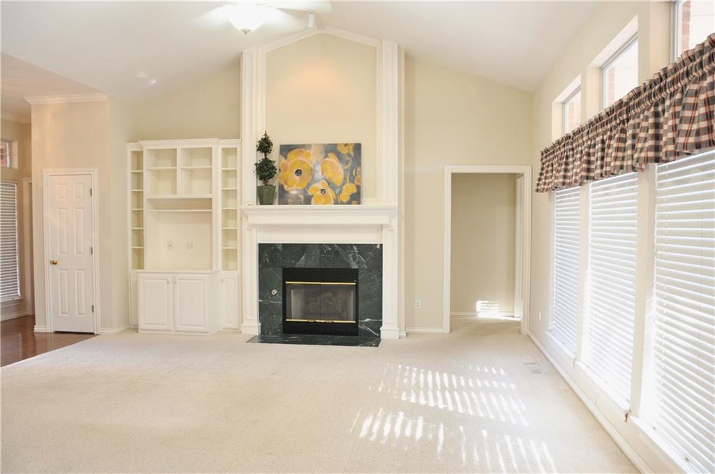 8320 NW 70th St