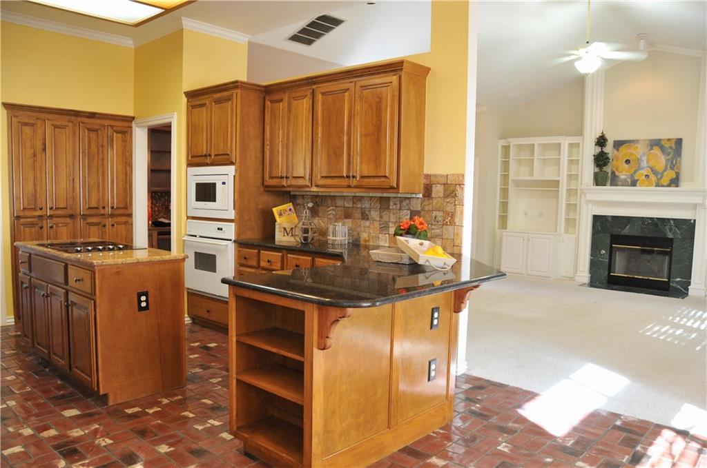 8320 NW 70th St