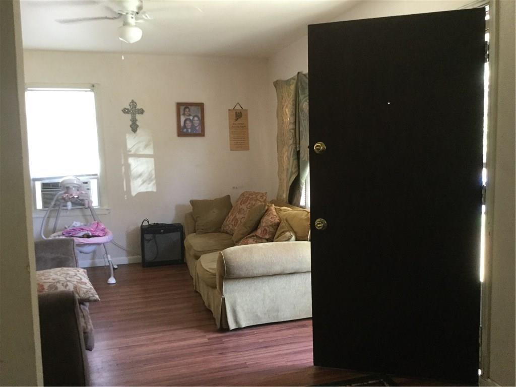 6303 Anderson