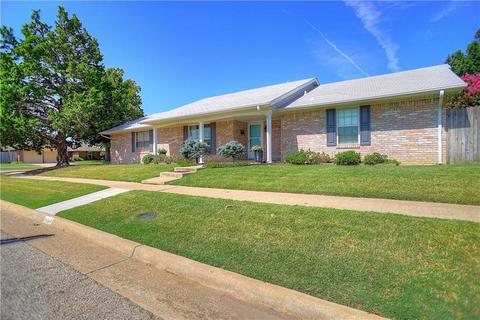 2205 SW 94th Ter