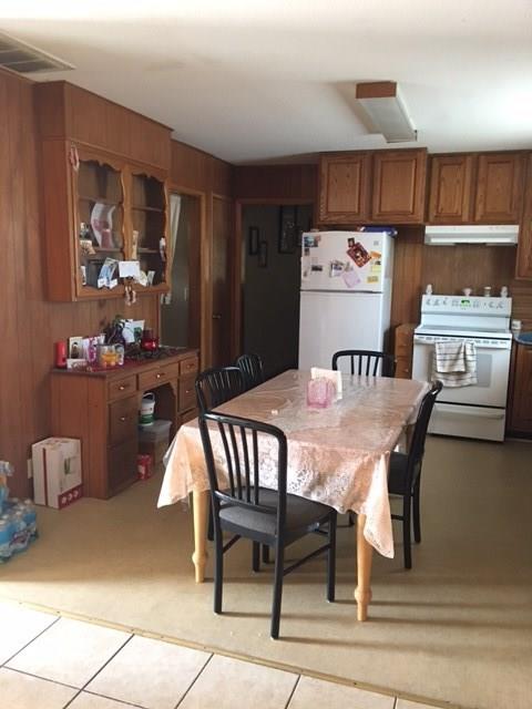 123 Currell