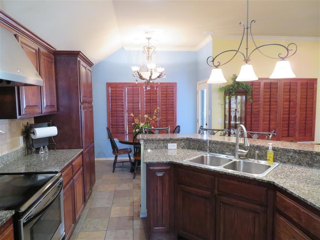 38 Crestwood Ter