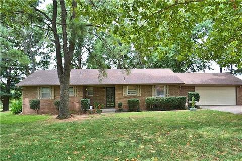 38 Chickasaw