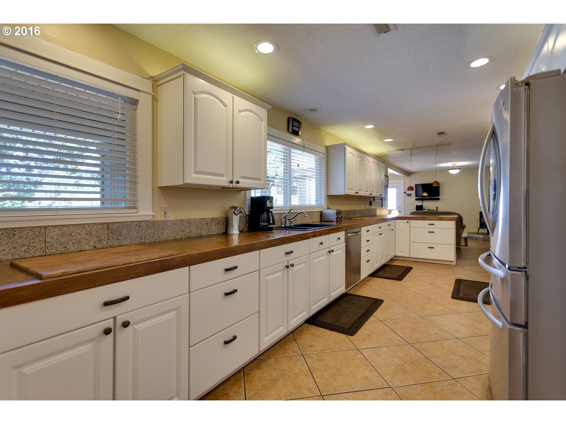 For Sale: 24910 S Dianne Dr Beavercreek, OR 97004