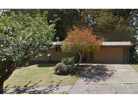 12320 SW Faircrest St