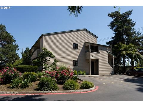 205 SW Williams Dr