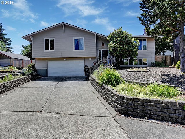 For Sale: 5570 SW 164th Ct Beaverton, OR 97007