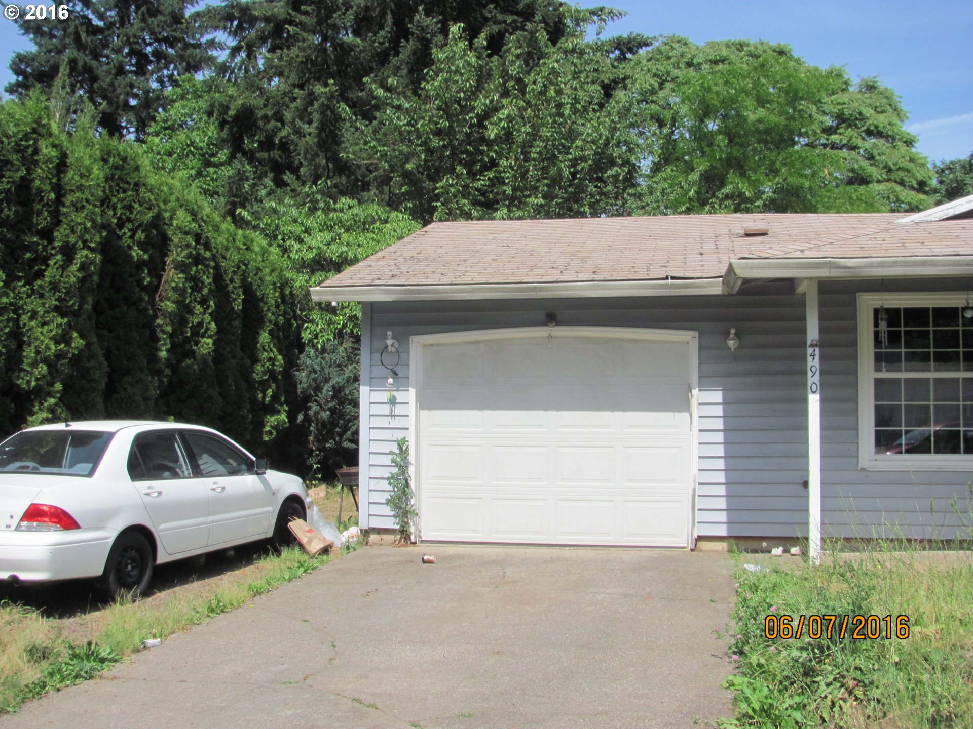 For Sale: 490 S Knott St Canby, OR 97013