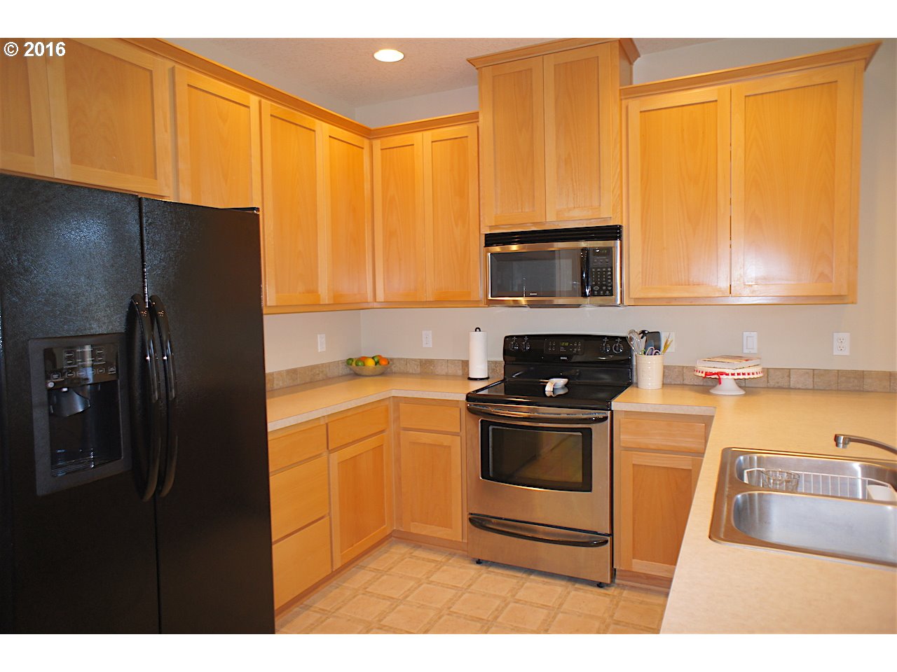 For Sale: 4526 Dorsey Dr Hubbard, OR 97032