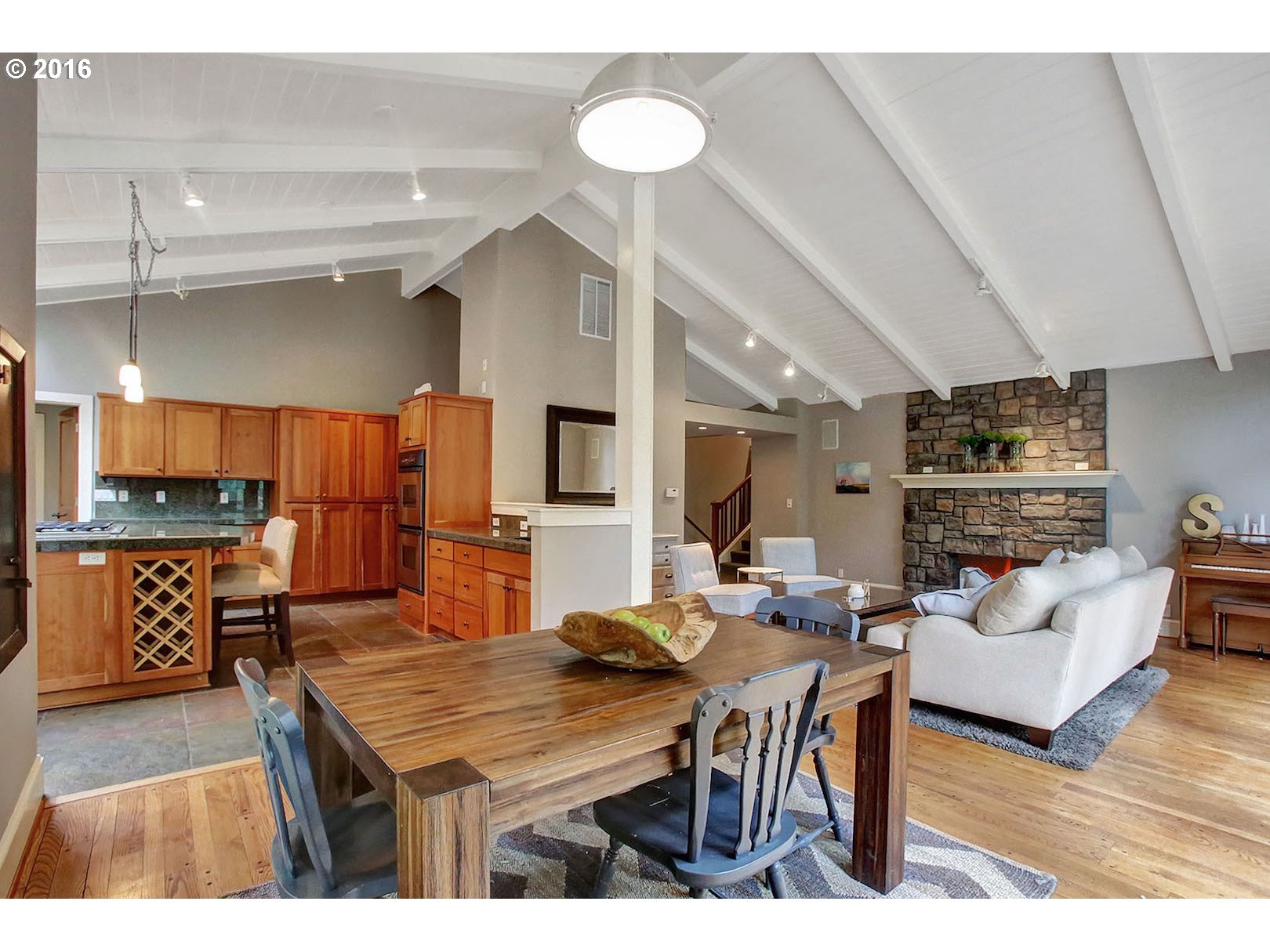 For Sale: 2331 Dellwood Dr Lake Oswego, OR 97034