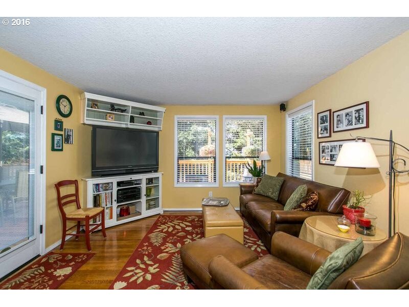 For Sale: 13449 Vermeer Dr Lake Oswego, OR 97035