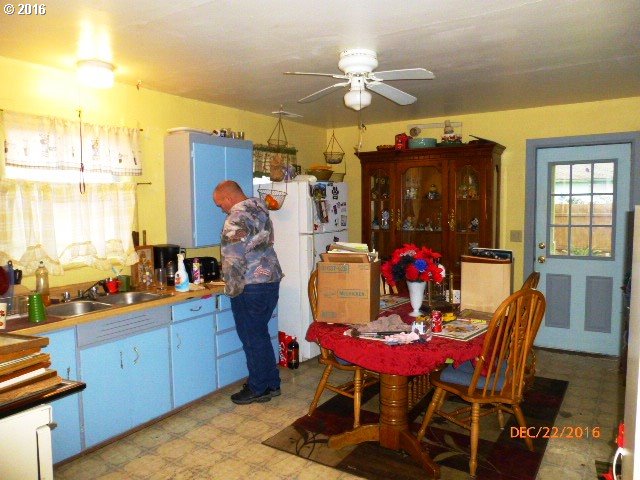200 SW Florence Ave D14 #D14